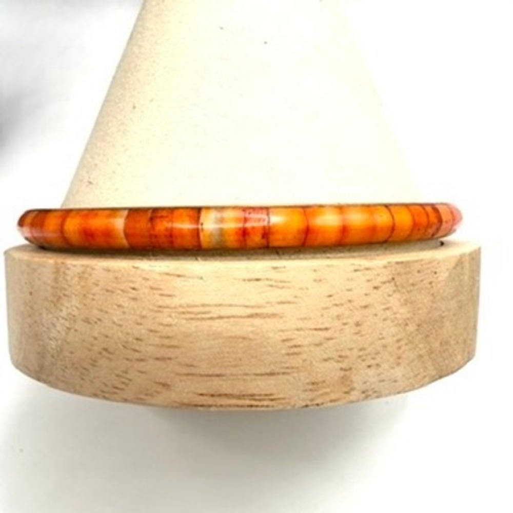 Spiny Oyster Shell Bangle Bracelet Orange Inlay Gold Tone Boho